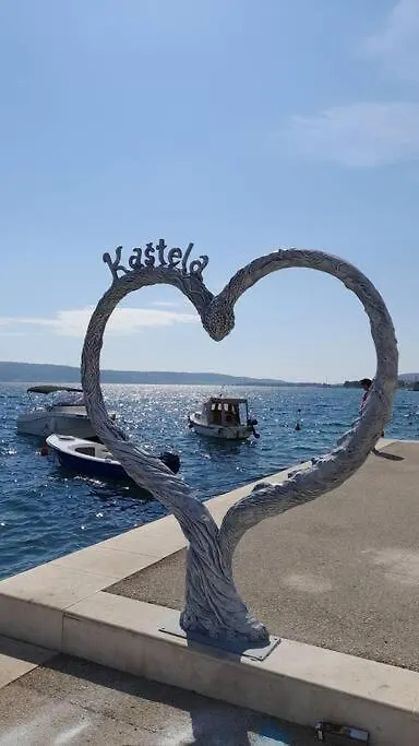 New Apartment With Pool And Jacuzzi Only For You Kastela