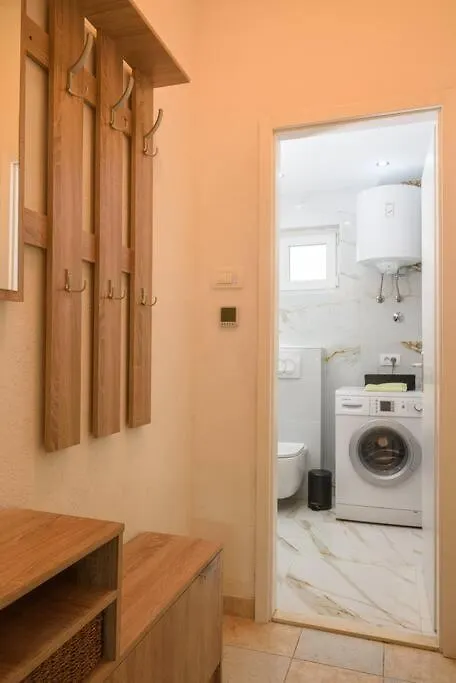 New Apartment With Pool And Jacuzzi Only For You Kastela 0*,
